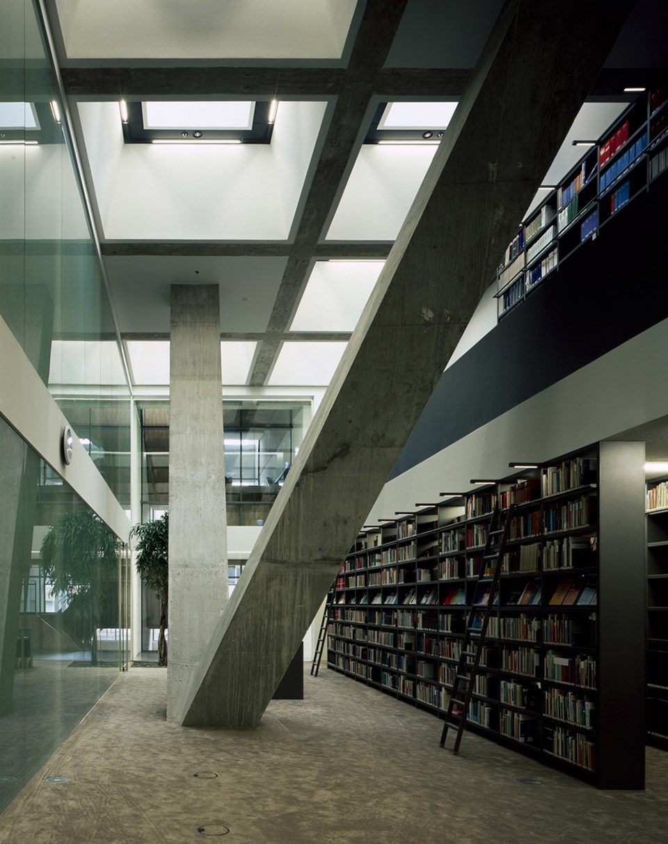courthouse zwolle by hootsmans architectuurbureau