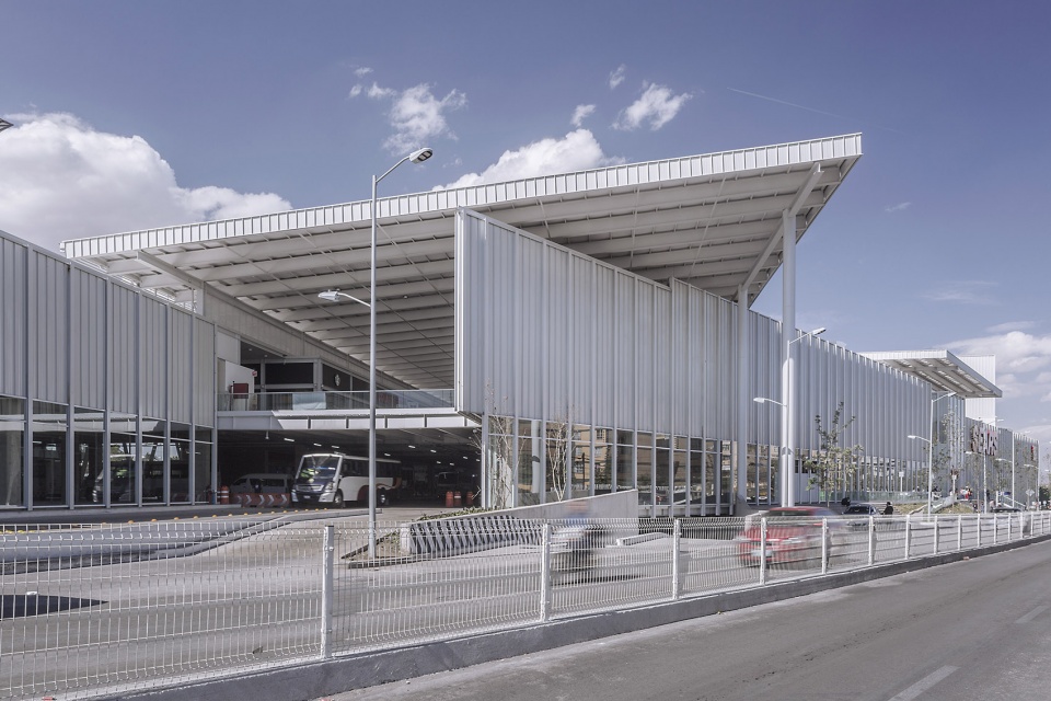 cuatro caminos transit oriented development by manuel cervantes estudio jsa