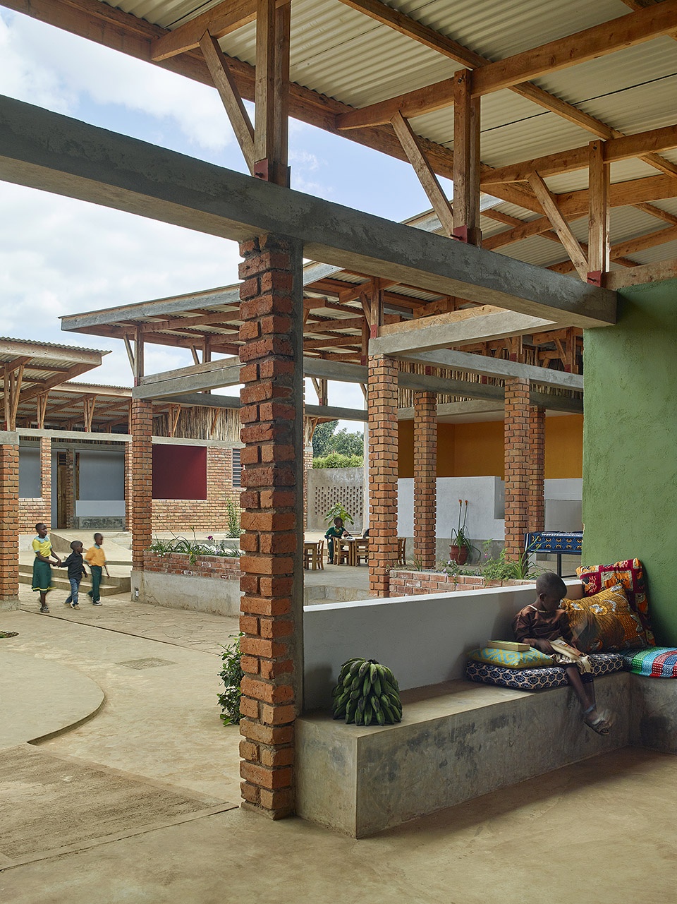 econef childrens center by asante architecture design and lonnqvist vanamo architects