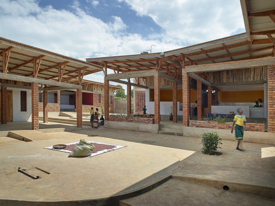 econef childrens center by asante architecture design and lonnqvist vanamo architects