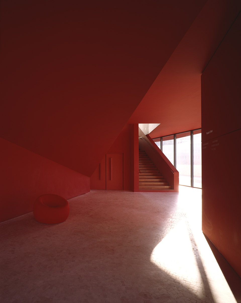 theater in montreuil by dominique coulon associes