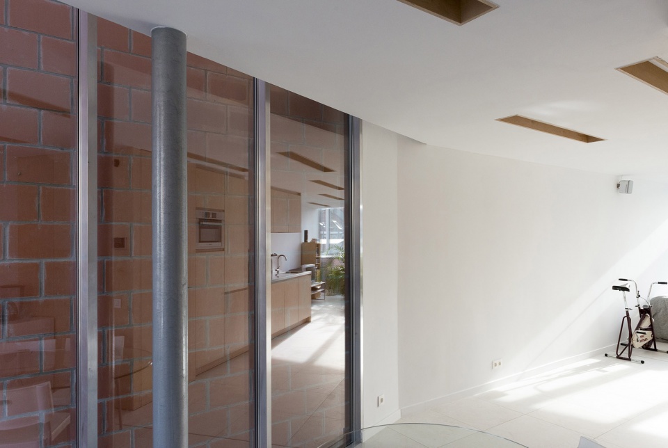 house ssk by de baes associates and sophie van noten