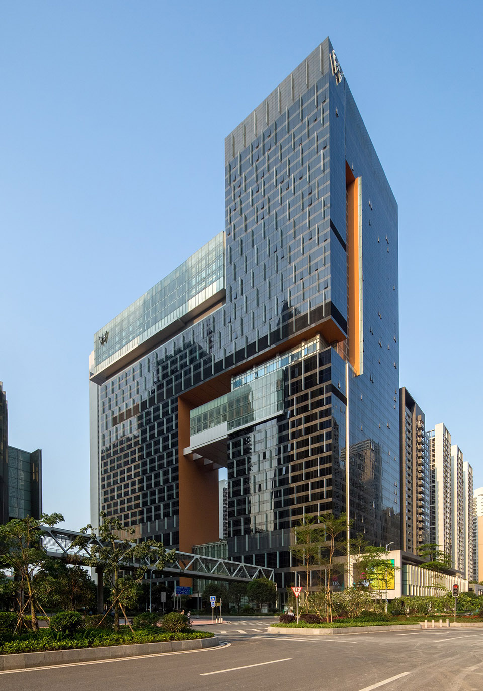 香港理工大学教学酒店综合大楼─唯港荟▽ 香港特区政府总部(点击查看