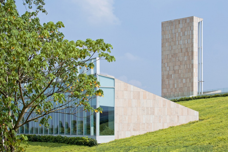creek clubhouse china by steinberg hart