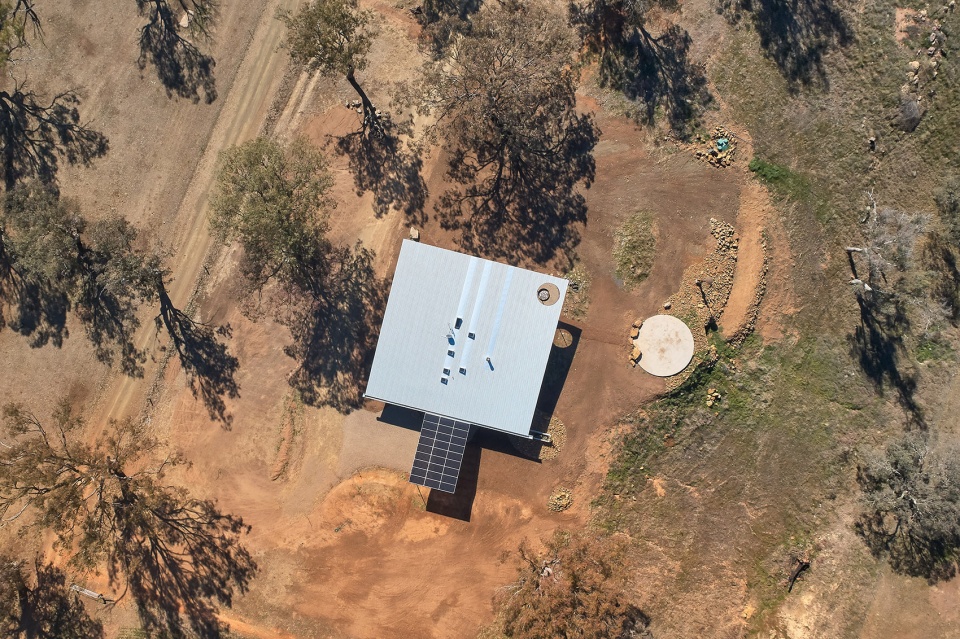 upside down akubra house by alexander symes architect