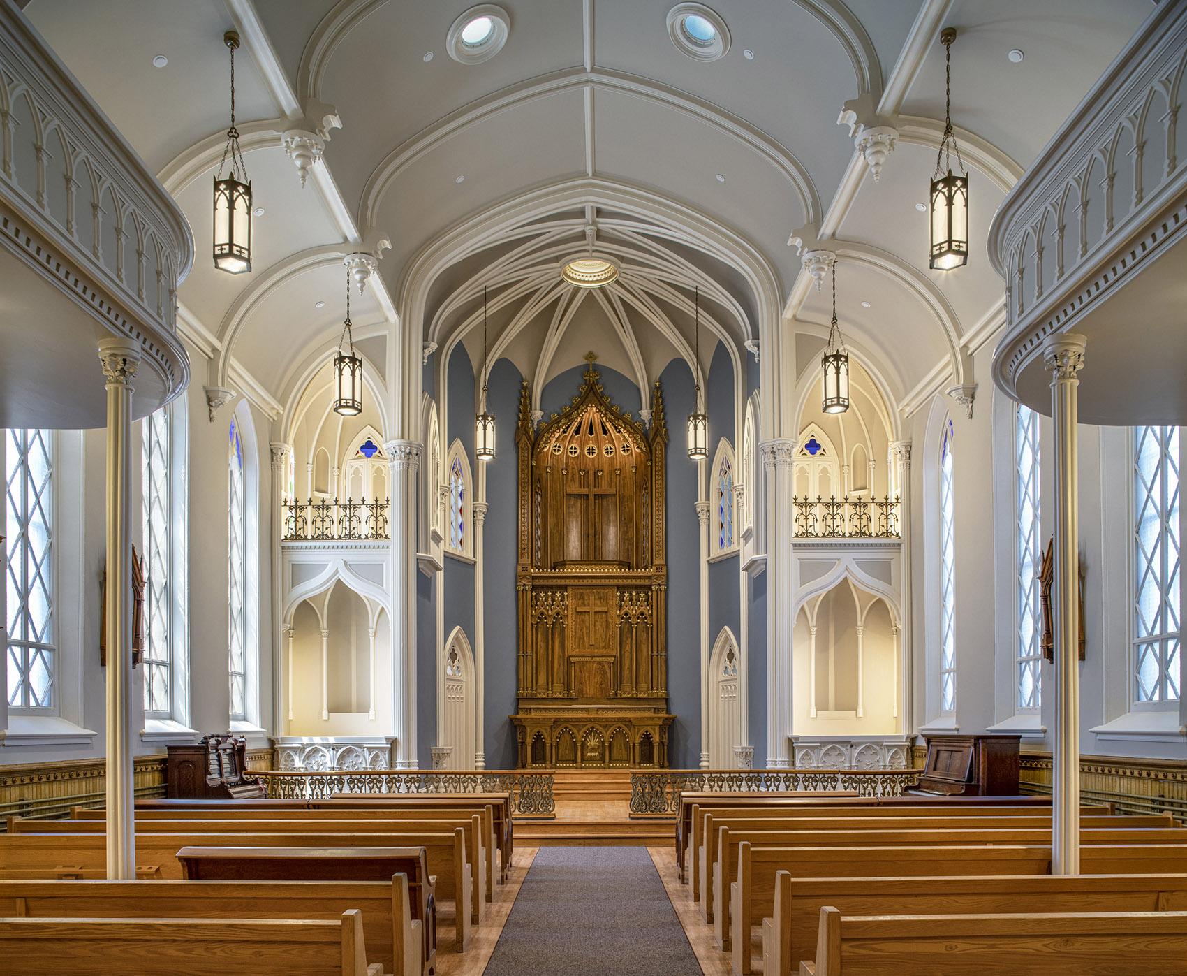 普罗维登斯学院礼堂和教堂翻新,美国华盛顿州 / sera architects