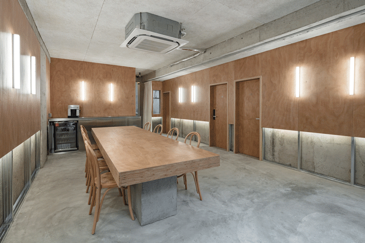 hotel farnear xinyuqingli st china by kooo architects