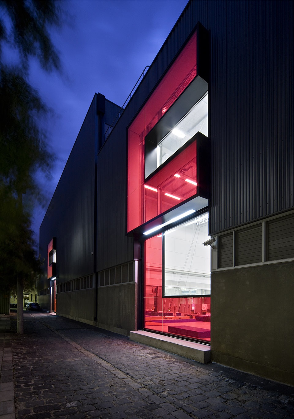 national institute of circus arts by cox architecture