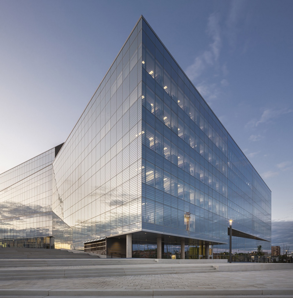 sciences complex at the mil campus of the universite de montreal by menkes shooner dagenais letourneux lemay nfoe architects