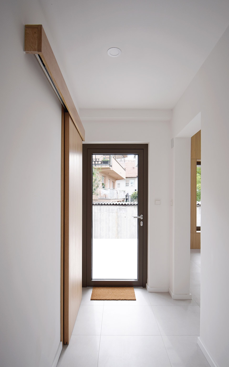 half house by projekt v arhitektura d o o