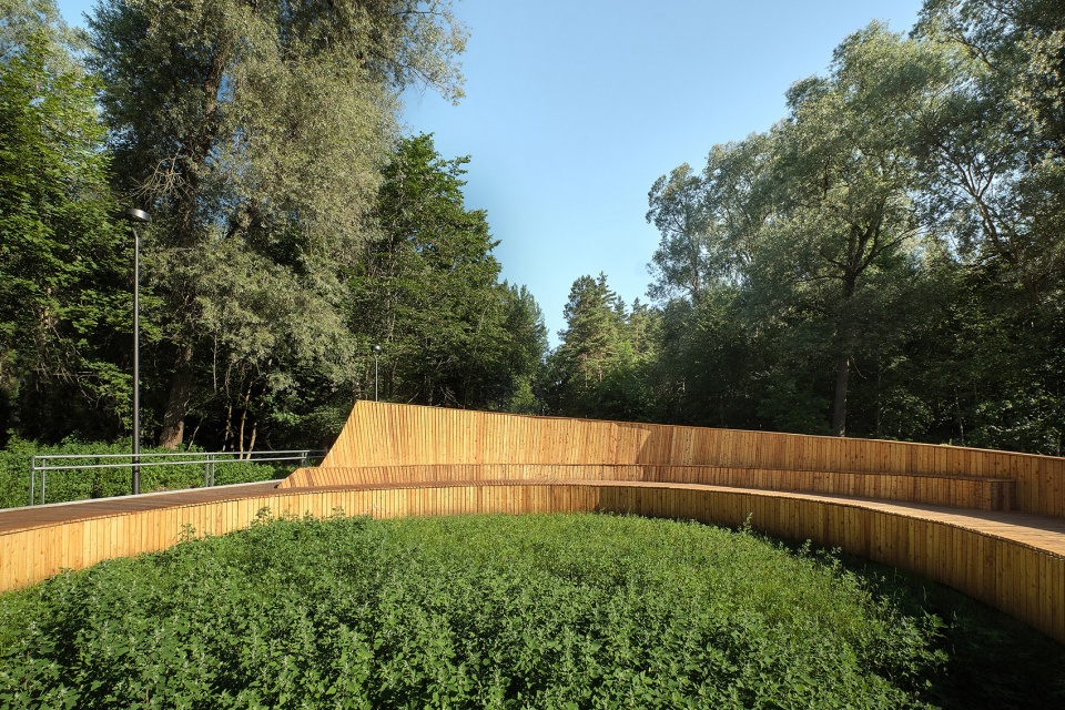 感官公园里的人行步道与观景平台,拉脱维亚 / didzis jaunzems