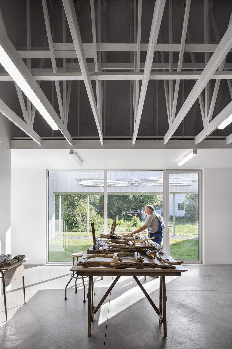 centre est nord est artist residence by bourgeois lechasseur architectes