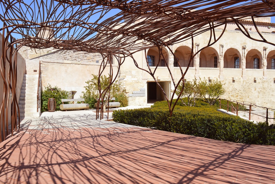 fort saint jean by agence aps