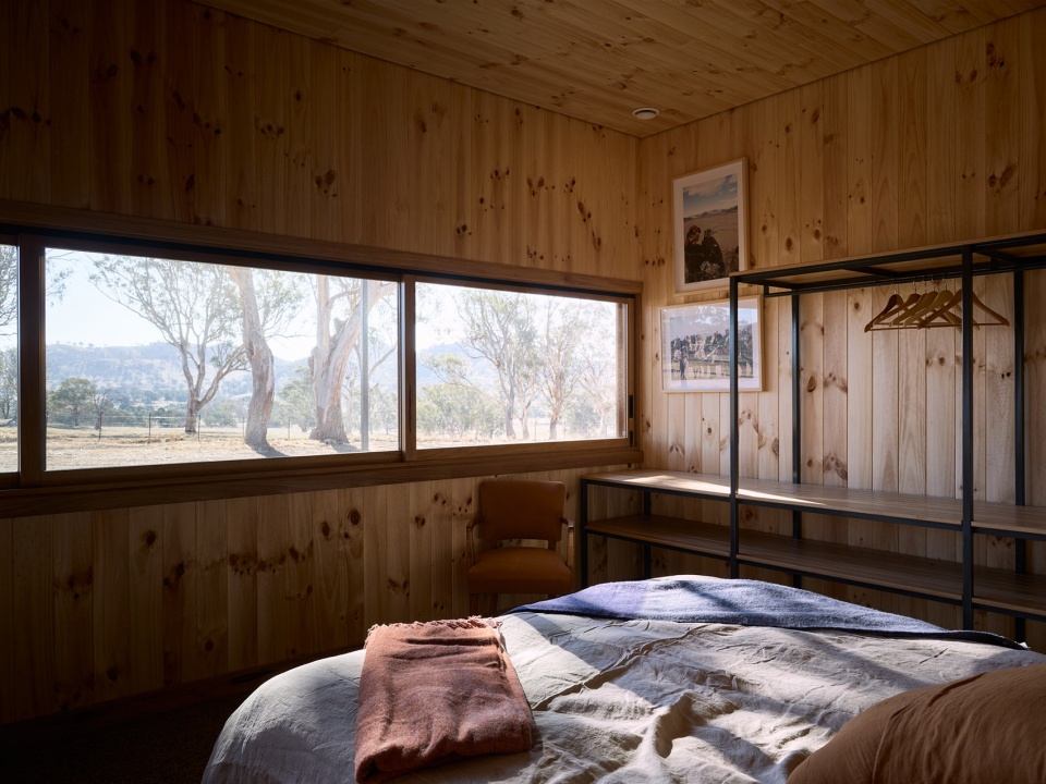 upside down akubra house by alexander symes architect