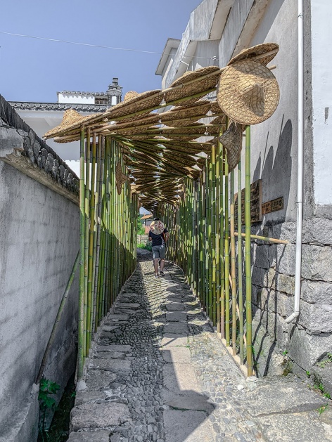 村口