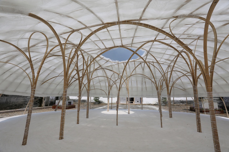 moon hut china by deve build