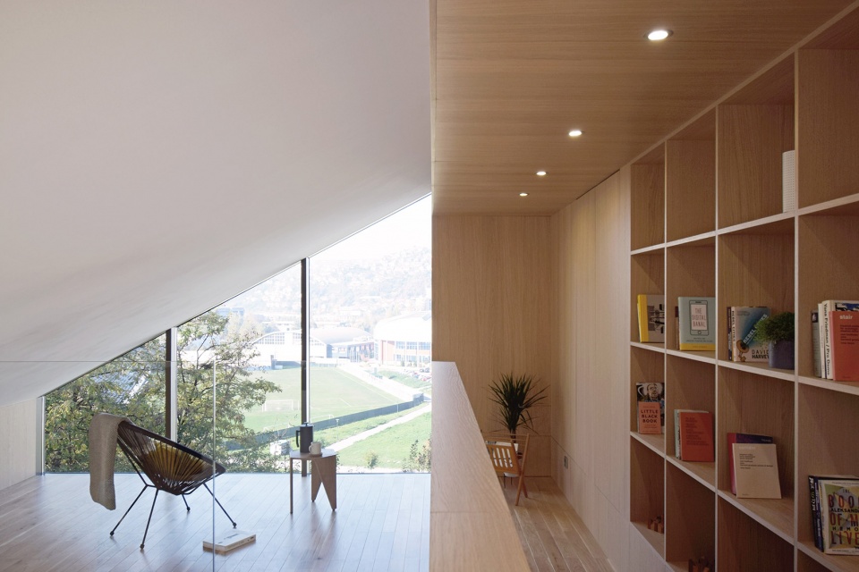 half house by projekt v arhitektura d o o