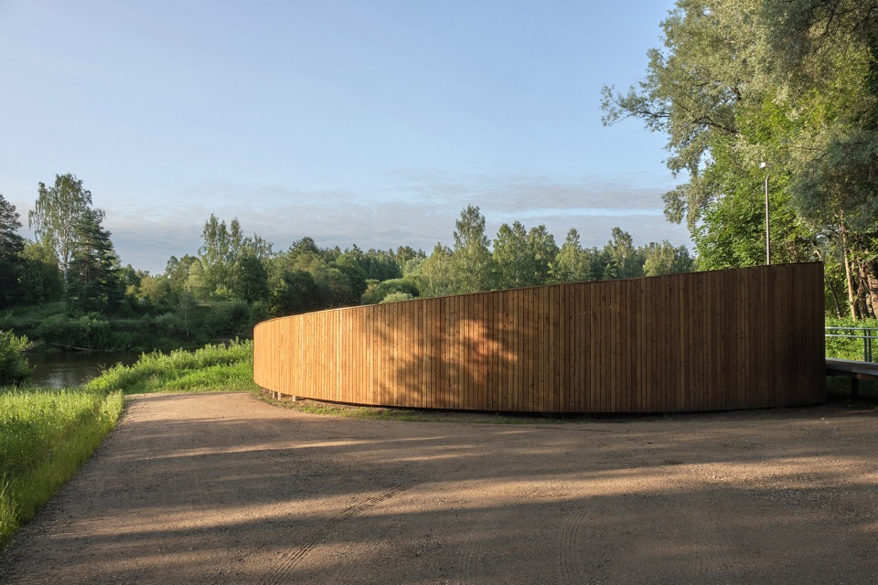 pedestrian path and view terrace in park of senses by didzis jaunzems architecture