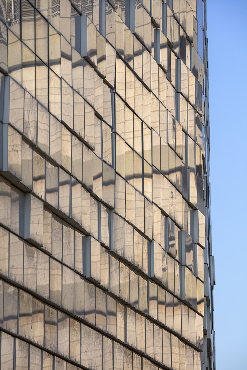 check point building by kimmel eshkolot architects