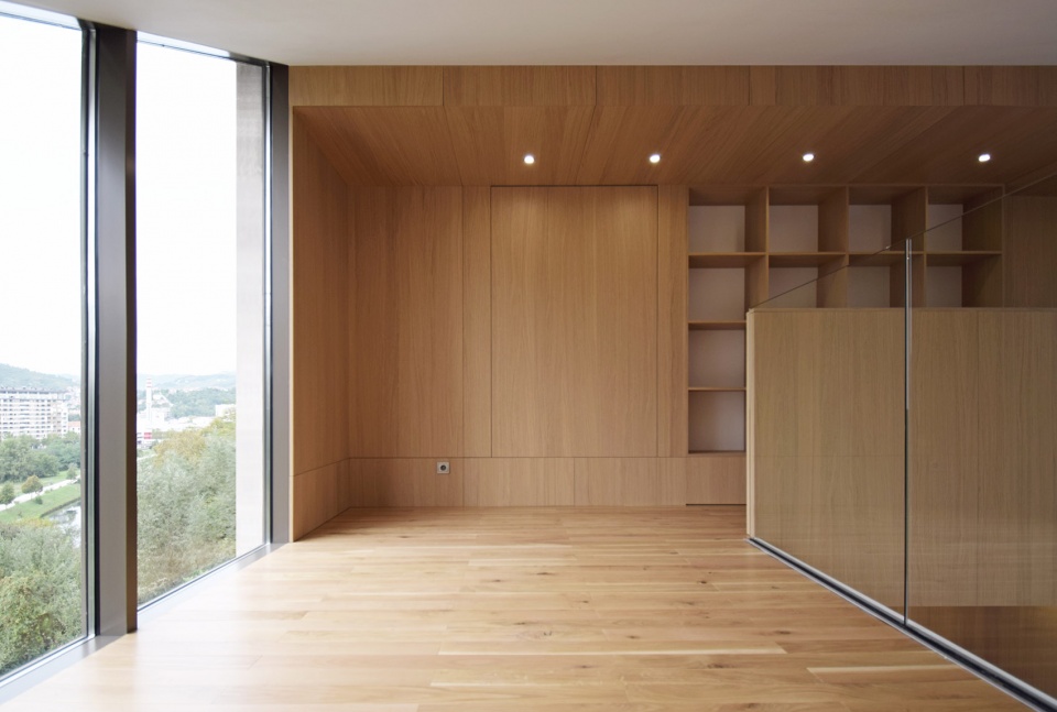 half house by projekt v arhitektura d o o