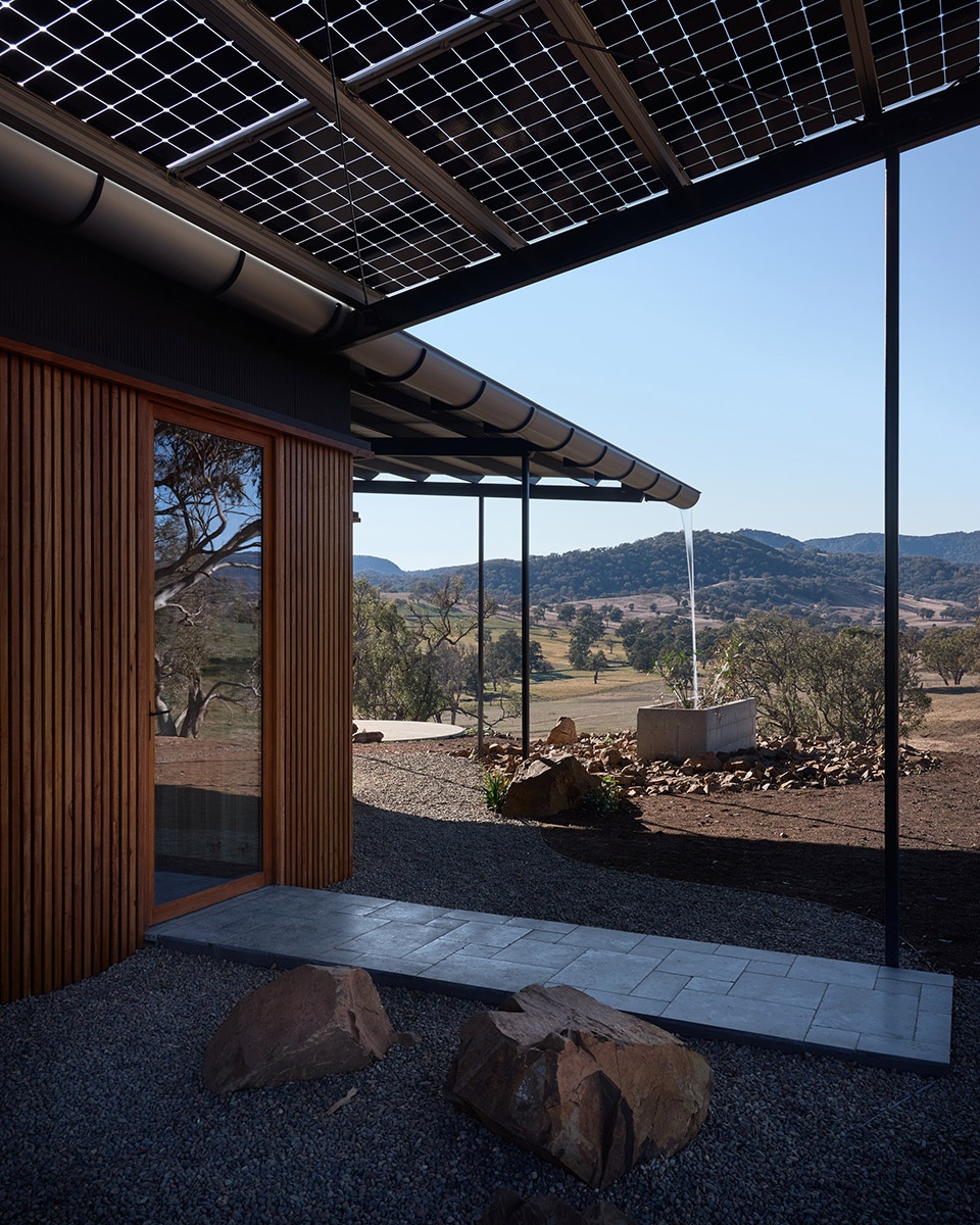 upside down akubra house by alexander symes architect