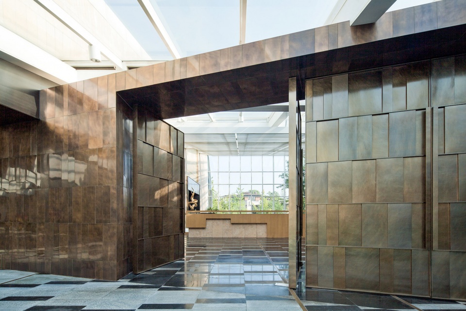 creek clubhouse china by steinberg hart