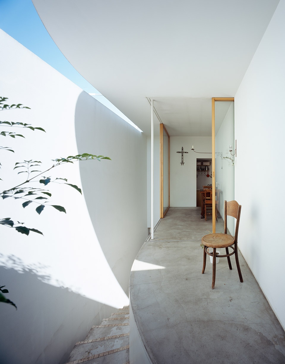 love house by takeshi hosaka architects