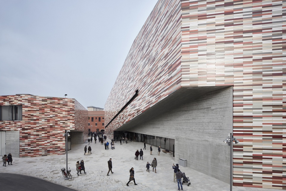 m9 museum district by sauerbruch hutton