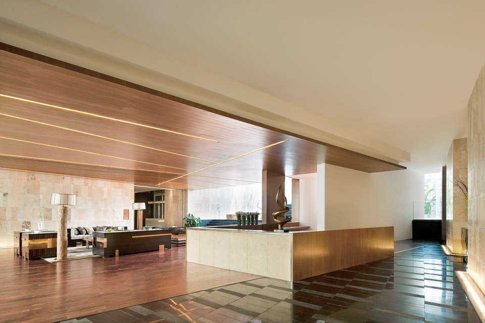 creek clubhouse china by steinberg hart