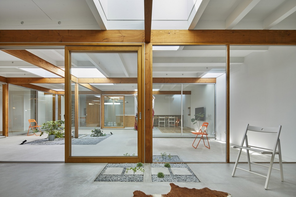 house in kozukue by takeshi hosaka architects