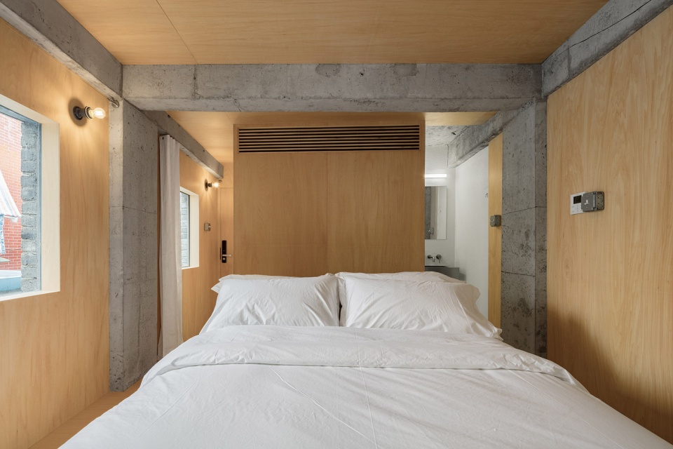 hotel farnear xinyuqingli st china by kooo architects