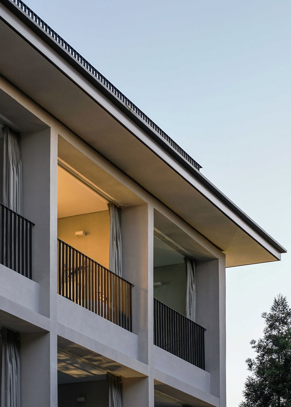 in between arts and humanities hotel by lew associates