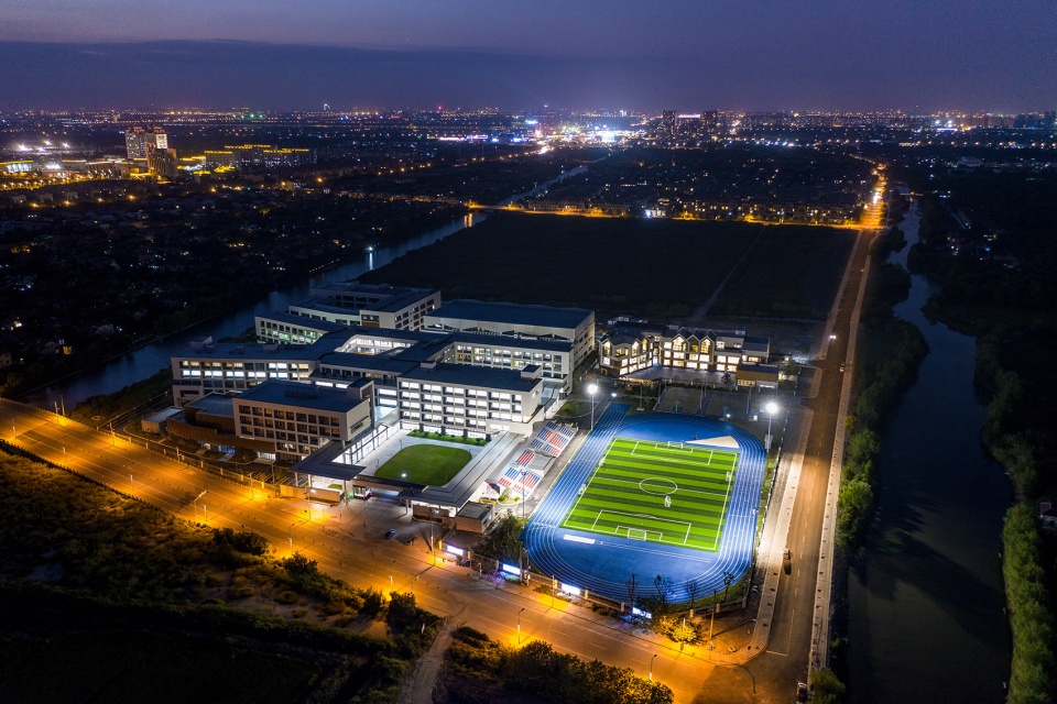 shanghai united international school qingpu campus china by tobe architects