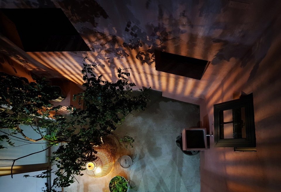 the red roof by taa design