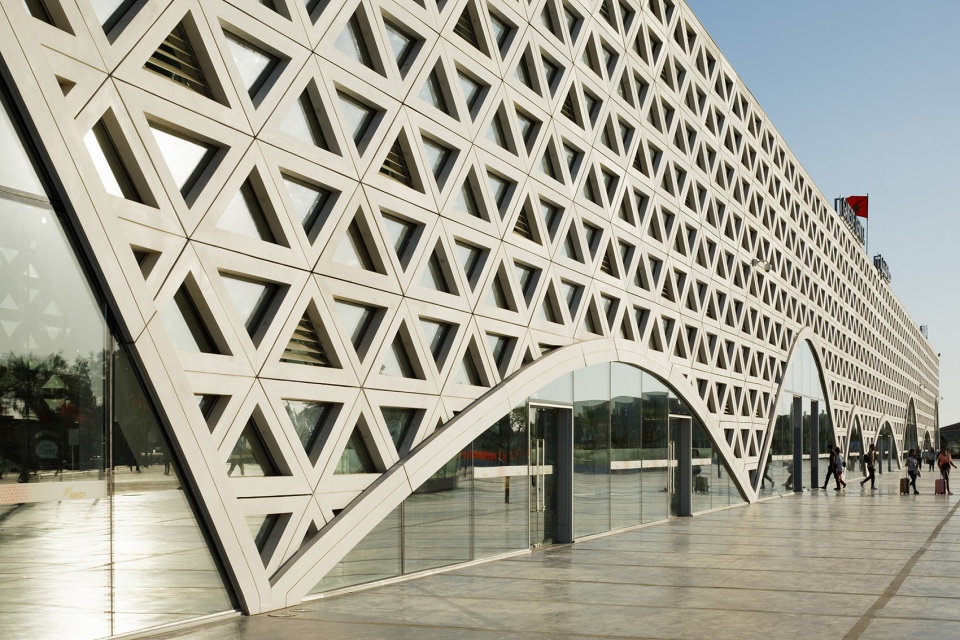 high speed train station kenitra by silvio dascia architecture omar kobbite architects