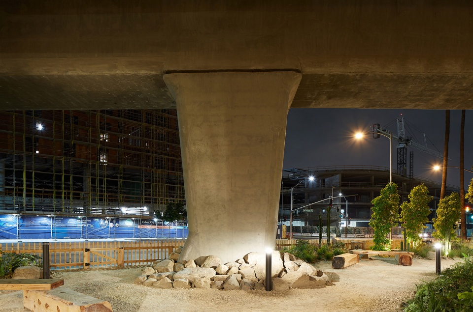 platform park by terremoto