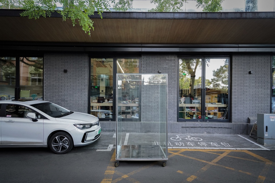 transparent hutong installation china by daga architects
