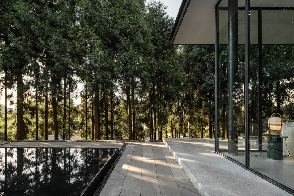 in between arts and humanities hotel by lew associates