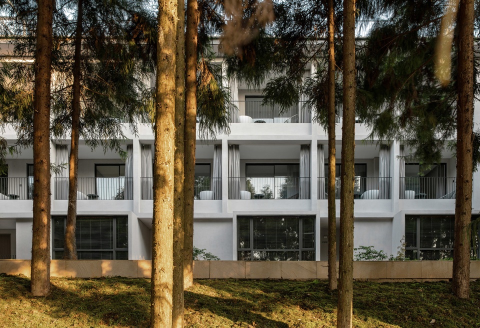 in between arts and humanities hotel by lew associates