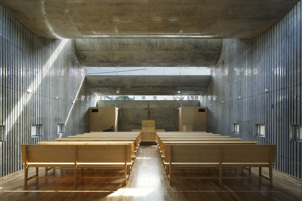 shonan christ church by takeshi hosaka architects 1