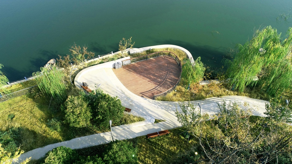section 1 of the central business district of sanli river park in jiaozhou china by ldg