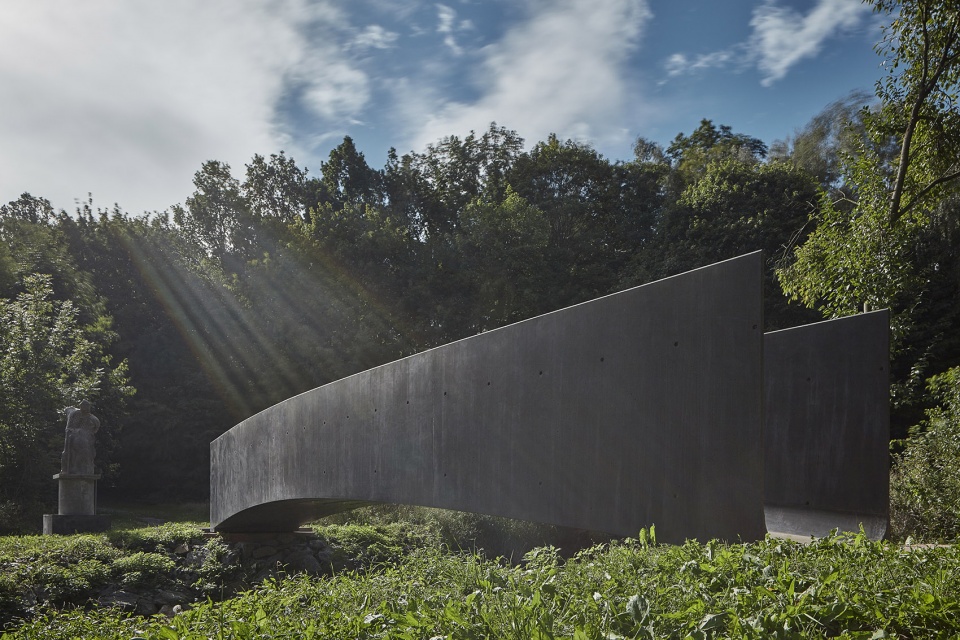 Bridge over the Dřetovice stream by Aoc architects and Klokner Institute