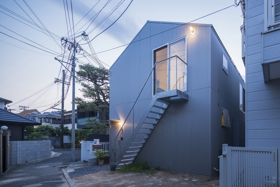 house in tsukimiyama by tato architects
