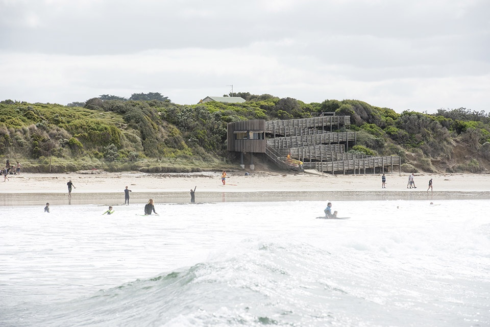 smiths beach surf life saving tower by mrtn architects