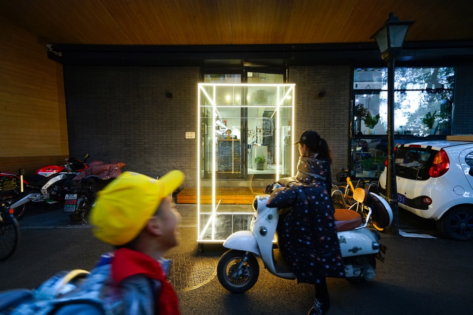 transparent hutong installation china by daga architects