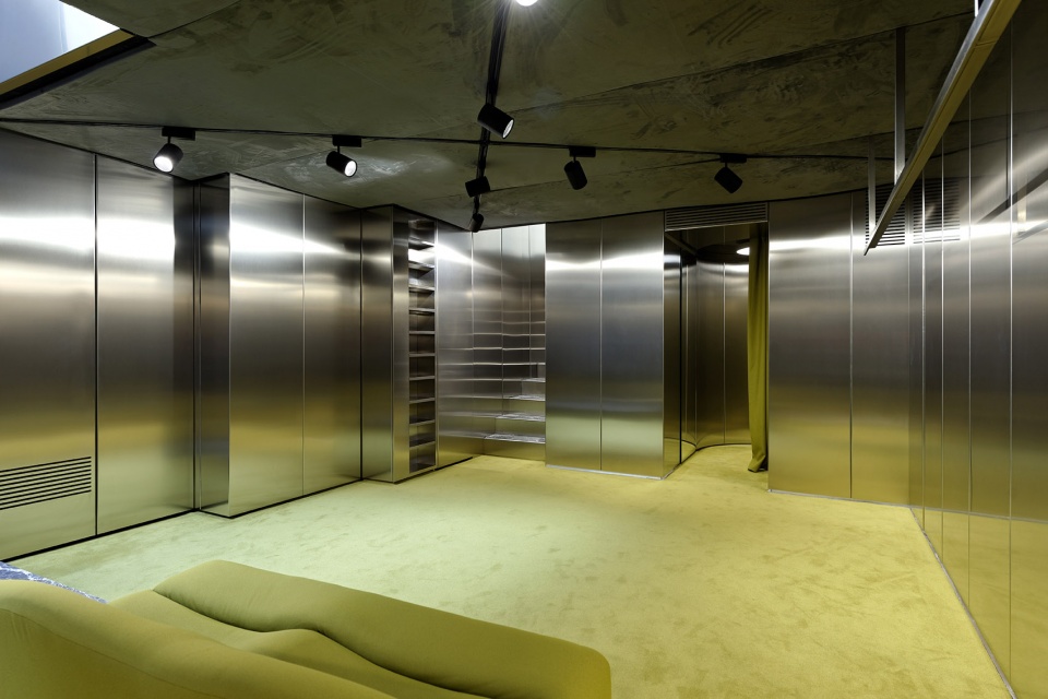 enfants riches deprimes flagship by didier faustino