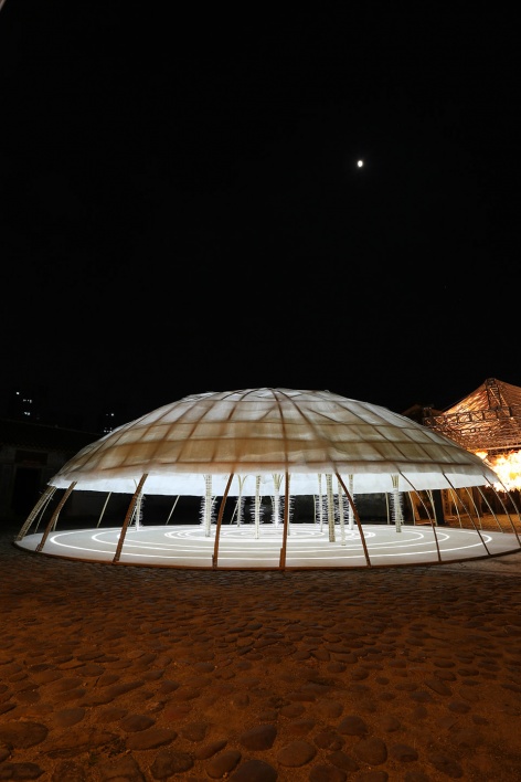 moon hut china by deve build