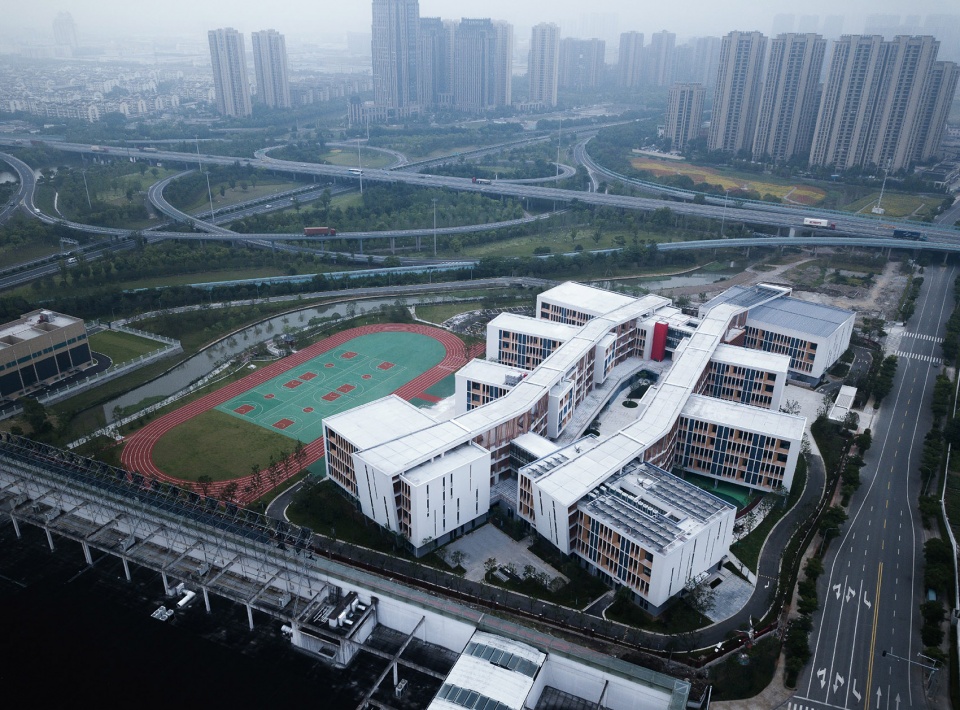 ningbo vanke panhuo experimental middle school china by urban architecture