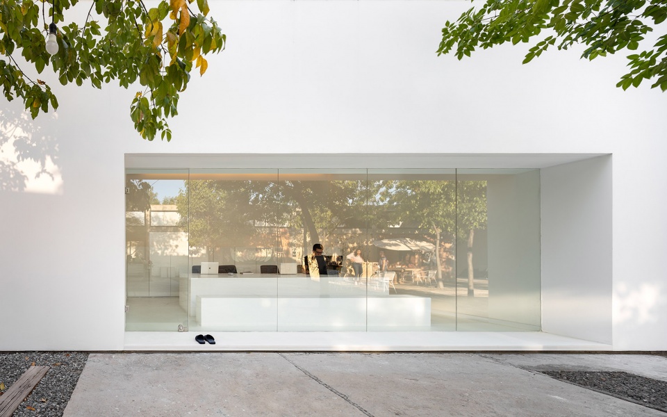 hw studio office by hw studio