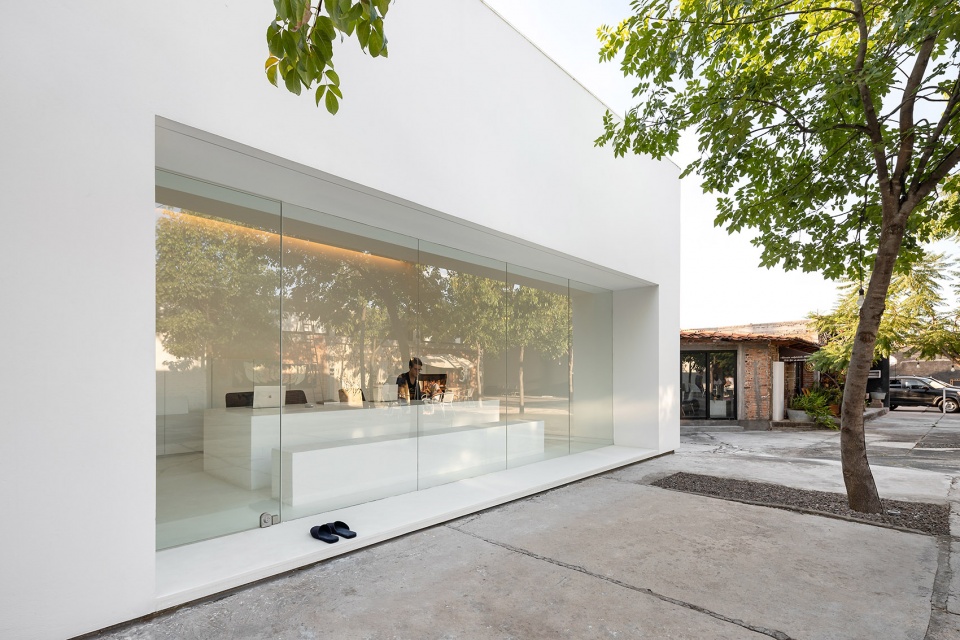 hw studio office by hw studio